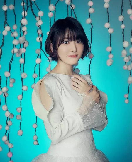 Kana Hanazawa